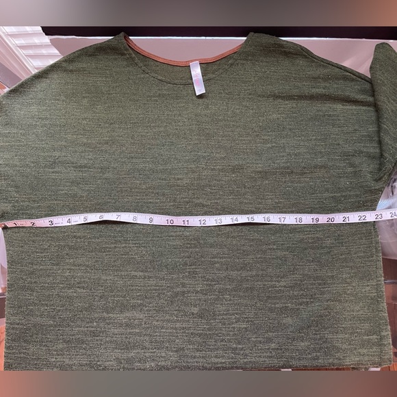 Tunic-length sweater - Sz L - Picture 7 of 8